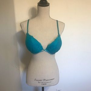 Victoria Secrets 36 B Bombshell Bra